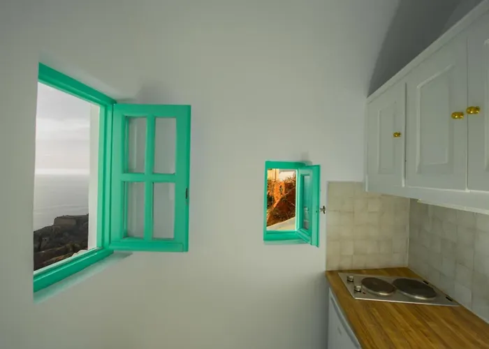 Sophia Castle View Villa Oia (Santorini)