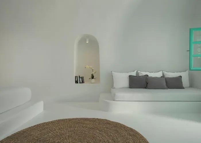 Sophia Castle View Villa *